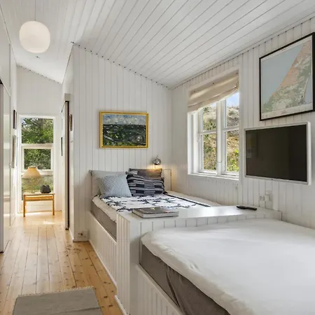 Lovely In With Kitchen