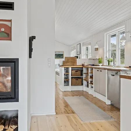 Lovely In With Kitchen *